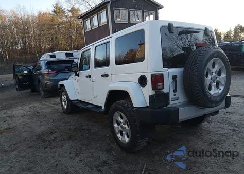 2013 Jeep Wrangler Unlimited Sahara z USA, uszkodzony, nr VIN 1C4BJWEG7DL706983